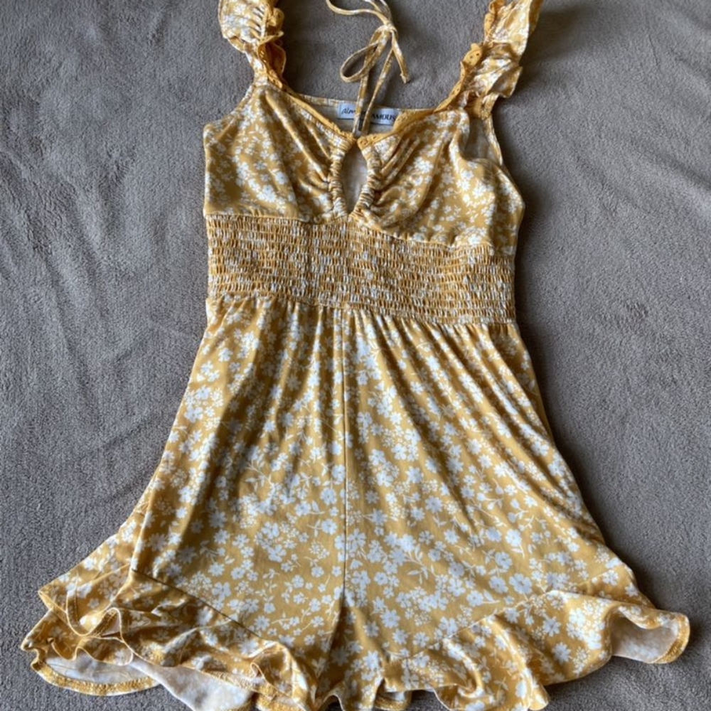 Flower romper yellow